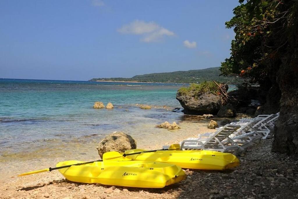 Oceanside Villa @ Ocho Rios, Jamaica Getaway Boscobel Buitenkant foto