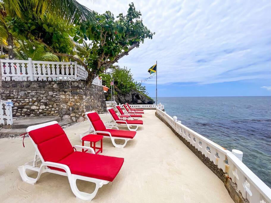 Oceanside Villa @ Ocho Rios, Jamaica Getaway Boscobel Buitenkant foto